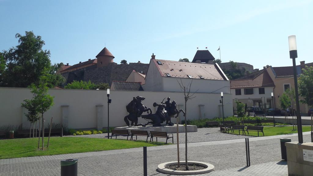 Orchidea Apartman Eger Zewnętrze zdjęcie